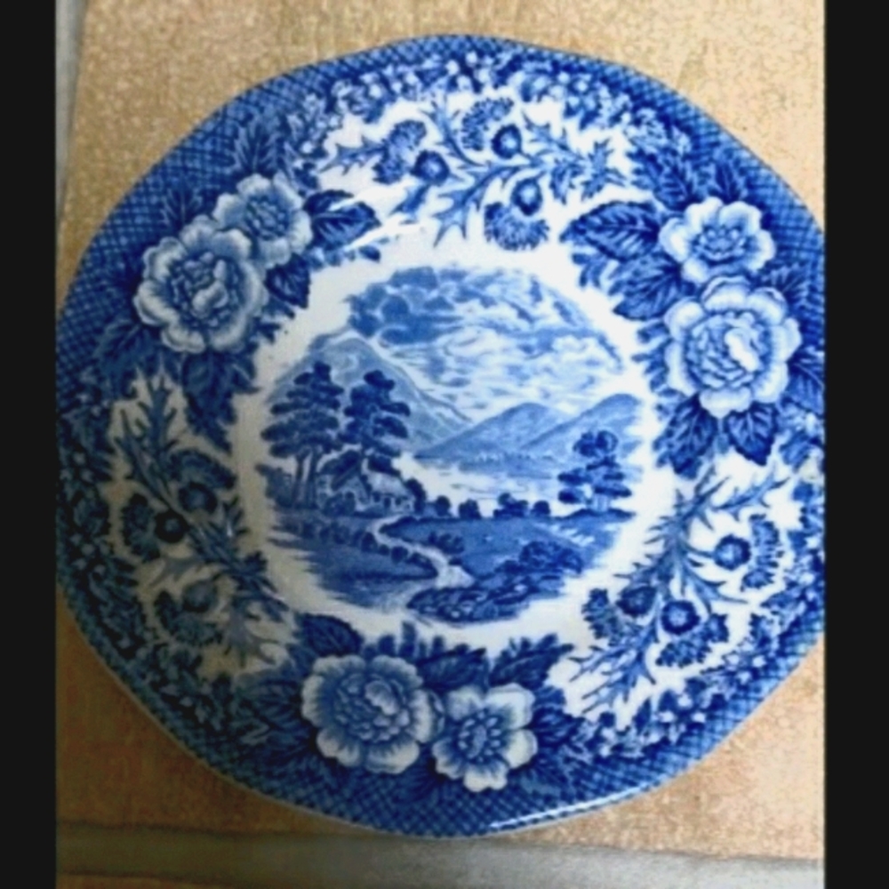 Vintage Lochs of Sweden Royal Warwick saucer